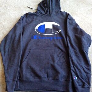 CHAMPION MENS SWEATSHIRT. Blue Size L